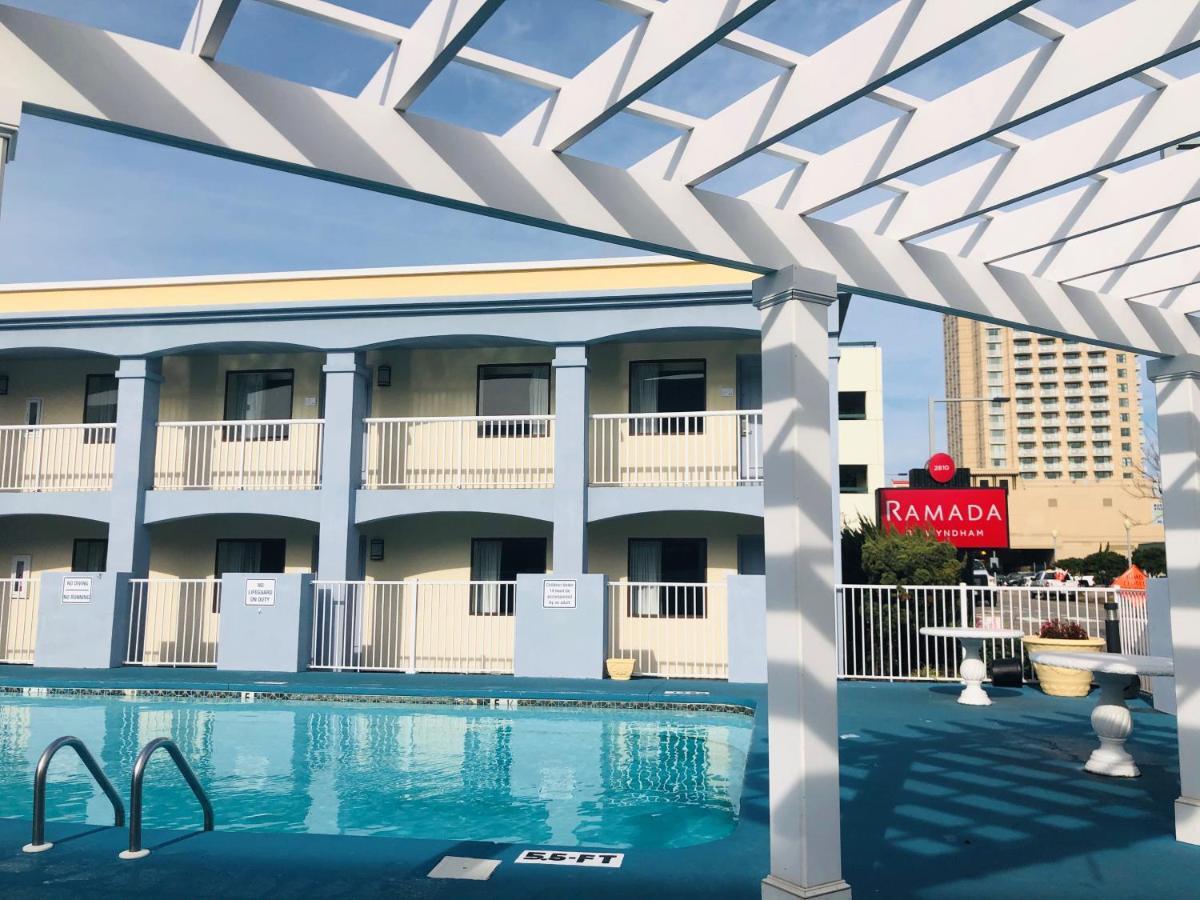 Ramada By Wyndham Virginia Beach Esterno foto